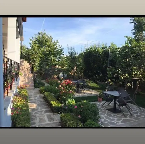Πανσιόν Garden 4*