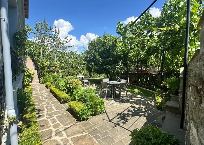 Garden 게스트하우스 Përmet