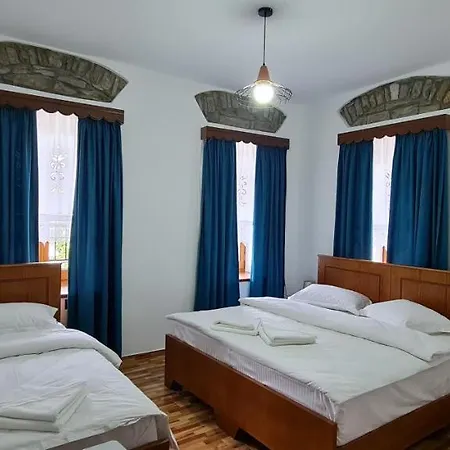 Garden بيت ضيافة Përmet