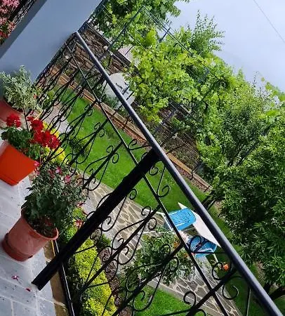 Garden Pensionat Përmet