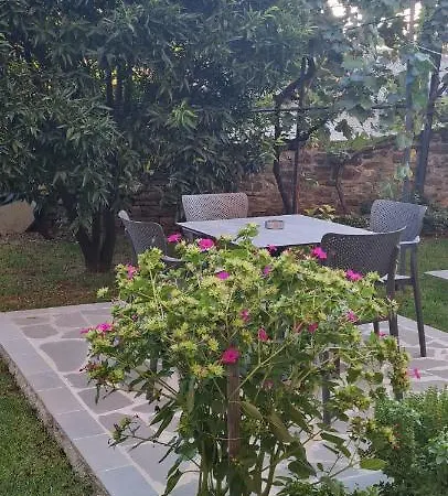 بيت ضيافة Garden 4*