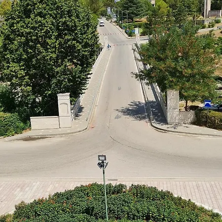 Garden בית הארחה